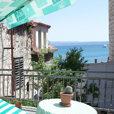 Apartment By The Sea - 11161 *